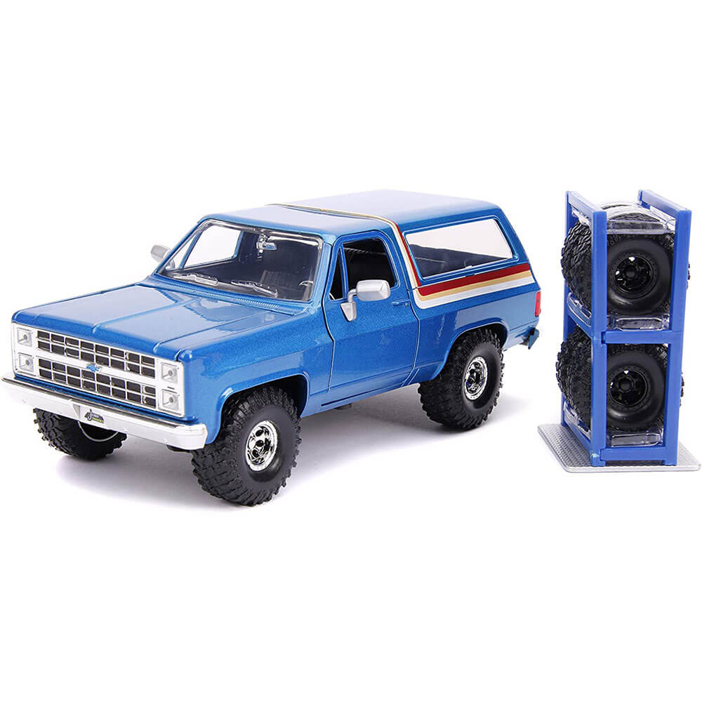 Just Trucks 1980 Chevy K5 Blazer 1:24 Escala